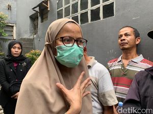 Tetangga Beri Syarat Bongkar Tembok yang Tutupi Rumah Warga di Pulogadung Tetangga Beri Syarat Bongkar Tembok yang Tutupi Rumah Warga di Pulogadung