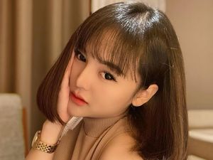 Sosok Pedangdut Bella Novita yang Dicap Sombong Dewi Perssik Sosok Pedangdut Bella Novita yang Dicap Sombong Dewi Perssik