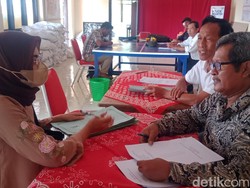 Hari Pertama Pendaftaran Perangkat Desa Klaten, Diserbu Pendaftar Luar Daerah