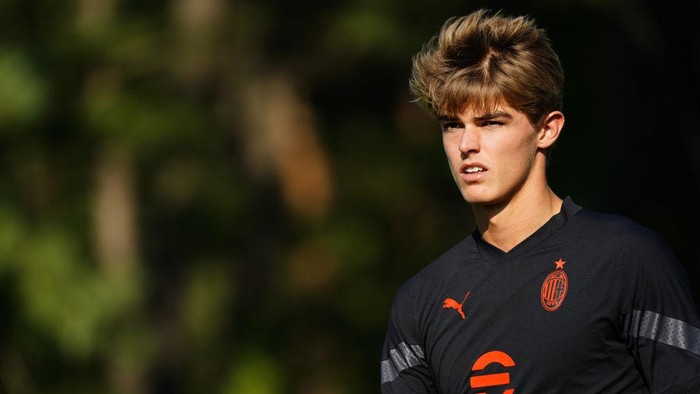 CAIRATE, ITALY - AUGUST 03: Charles De Ketelaere looks during an AC Milan training session at Milanello on August 03, 2022 in Cairate, Italy. (Photo by Pier Marco Tacca/AC Milan via Getty Images)