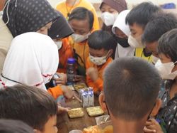 Pakar UGM Edukasi Anak Sekolah Pilih Jajanan Sehat