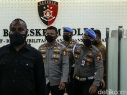 LPSK Yakin Amplop Tebal Titipan Bapak di Kantor Sambo Terekam CCTV