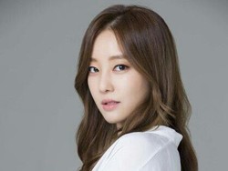 Go Woori eks Rainbow Umumkan Pernikahan, Ini Sosok Calon Suami