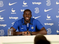 Cerita Lucu Koulibaly Saat Minta Izin Pakai Nomor John Terry