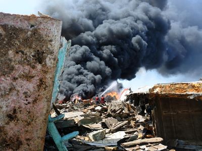 Pelabuhan Panarukan Jatim Membara, Apa yang Terbakar?