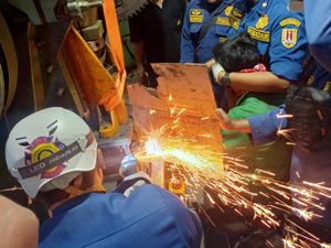 Terjepit Mesin Cetak, Tangan Pegawai di Semarang Terancam Diamputasi