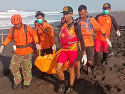 Korban Terseret Ombak Pantai Purworejo Ditemukan Meninggal