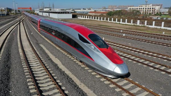 Membandingkan Desain Kereta Cepat RI-China-Jepang, Mana Lebih Keren?