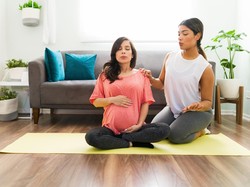 6 Olahraga Sehat Ibu Hamil yang Aman dan Cocok Dilakukan