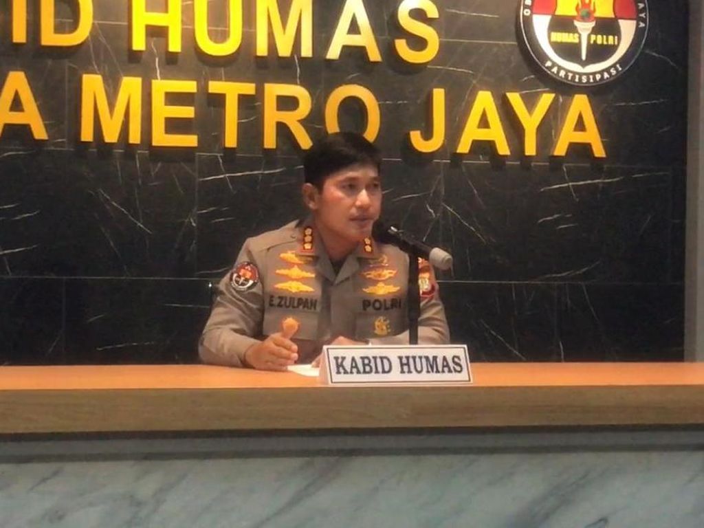 Permohonan Penangguhan Penahanan Roy Suryo Ditolak Polisi Permohonan Penangguhan Penahanan Roy Suryo Ditolak Polisi