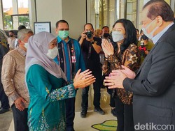 Gubernur Khofifah Hadiri Opening Ceremony Trans Icon Mall Surabaya