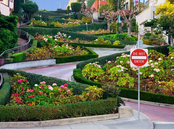 Cantik tapi Mematikan, Begini Penampakan Jalur Berbahaya Sedunia