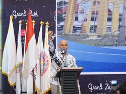 Peduli Hak Guru, Gubri Syamsuar Dipuji Ketua PGRI Riau