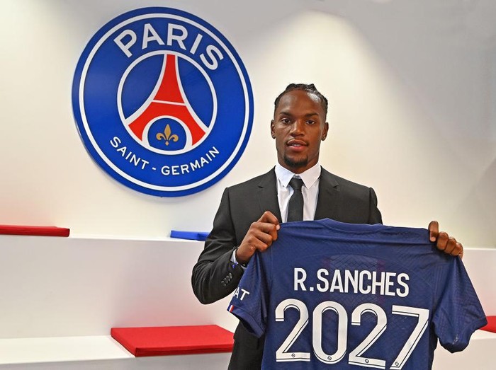 PARIS, FRANCE - AUGUST 04: Renato Sanches signs a 5 year contract with the Paris Saint-Germain on August 04, 2022 in Paris, France. (Photo by Aurelien Meunier - PSG/PSG via Getty Images)