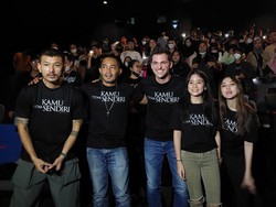 Berlatar di Lift, Film Kamu Tidak Sendiri Akan Segera Hadir di Bioskop