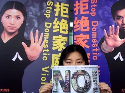 Video Kekerasan Terhadap Perempuan China Menimbulkan Kekhawatiran