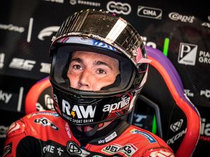 Aleix Espargaro Mau Lihat 4 Pabrikan Berbeda Berebut Juara, Tak Cuma Ducati Aleix Espargaro Mau Lihat 4 Pabrikan Berbeda Berebut Juara, Tak Cuma Ducati