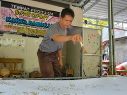 Batik Ciprat Karya Difabel Wonogiri, Dikirim ke Luar Jawa-Jadi Seragam Instansi