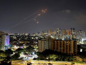 Gaza Memanas Usai Serangan Israel, 10 Orang Palestina Tewas Gaza Memanas Usai Serangan Israel, 10 Orang Palestina Tewas