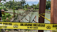 Potret Jembatan Gantung di Bone Putus Saat Rombongan Warga Melintas