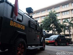 Karangan Bunga Berjejer di Mabes Polri, Dukung Tuntaskan Kasus Brigadir J