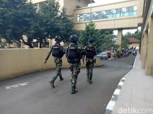 1 Peleton Pasukan Brimob Jaga Bareskrim Terkait Kasus Brigadir J