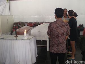 Ibu-Anak Korban Kebakaran Ruko di Purbalingga Dikremasi Besok Ibu-Anak Korban Kebakaran Ruko di Purbalingga Dikremasi Besok