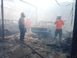 Bengkel Mobil di Boyolali Terbakar, 1 Orang Luka-3 Mobil Ludes