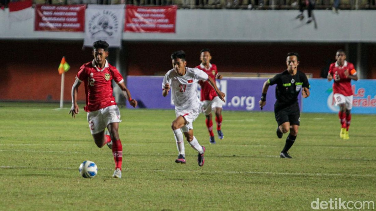 Timnas Indonesia berhasil menjadi juara Grup A Piala AFF U-16. (Foto: PIUS ERLANGGA)