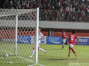 Comeback 2-1 Lawan Vietnam, Indonesia Lolos ke Semifinal Piala AFF U-16 Comeback 2-1 Lawan Vietnam, Indonesia Lolos ke Semifinal Piala AFF U-16