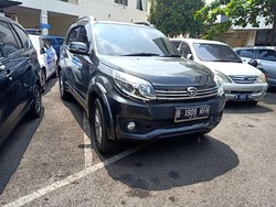 Penampakan Mobil Pelat RFH Penabrak Polisi-Mobil TNI di Tol Pancoran