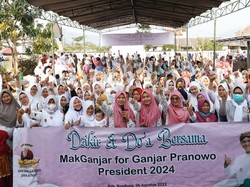 Emak-emak di Rancaekek Gelar Doa Bersama Dukung Ganjar Jadi Presiden