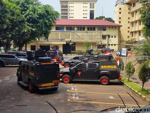 Bareskrim Polri Dijaga 1 Peleton Brimob Sejak 18 Juli Bareskrim Polri Dijaga 1 Peleton Brimob Sejak 18 Juli