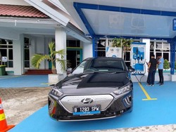 PLN Resmi Operasikan SPKLU Pertama di Kota Parepare