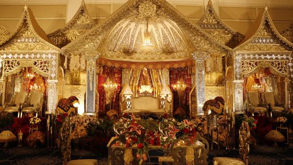 Mau Grand Wedding ala Hotel Bintang Lima di Kota Jakarta?