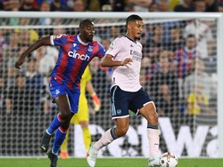 Arsenal Menang, William Saliba Dipuji-puji