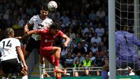 Aleksandar Mitrovic sungguh jadi mimpi buruk Liverpool, Striker asal Serbia itu mampu acak-acak pertahanan The Reds (Getty Images)