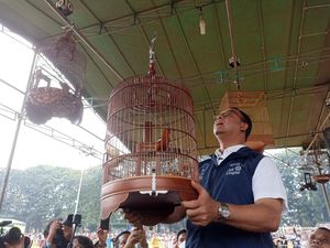 Ikuti Lomba Kicau, Anies Cerita Hobi Pelihara Burung Sejak SD Ikuti Lomba Kicau, Anies Cerita Hobi Pelihara Burung Sejak SD