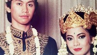 8 Foto Lawas Pernikahan Artis Indonesia, Uya Kuya Pakai Konsep Cinderella