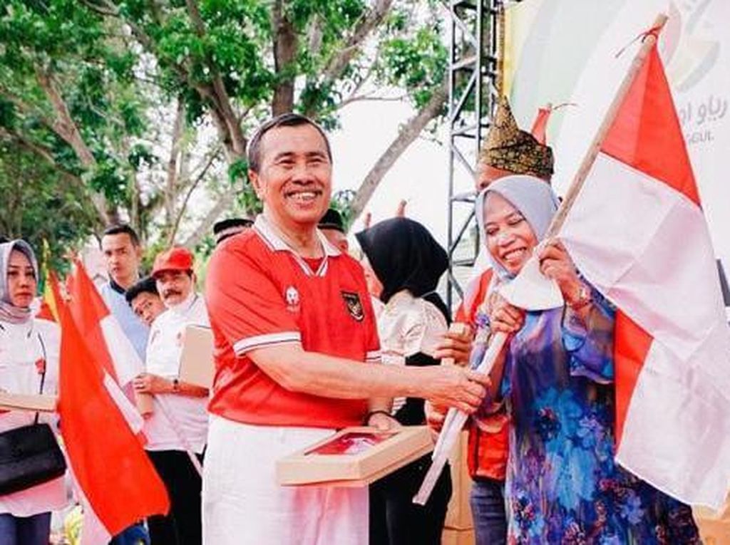 Sambut HUT RI, Pemprov Riau Bagikan 10 Juta Bendera Merah Putih
