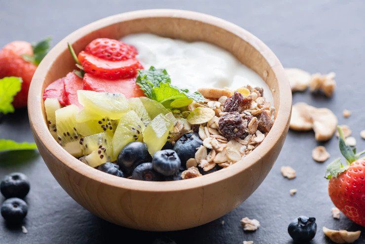 Ilustrasi oatmeal yang ditambahkan dengan yogurt