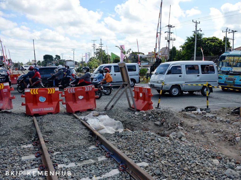 Proyek Rel Simpang Joglo, Kemenhub-Pemkot Solo Siapkan Rekayasa Lalu Lintas Proyek Rel Simpang Joglo, Kemenhub-Pemkot Solo Siapkan Rekayasa Lalu Lintas