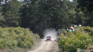 Lihat Keseruan dan Pemenang Danau Toba Rally 2022