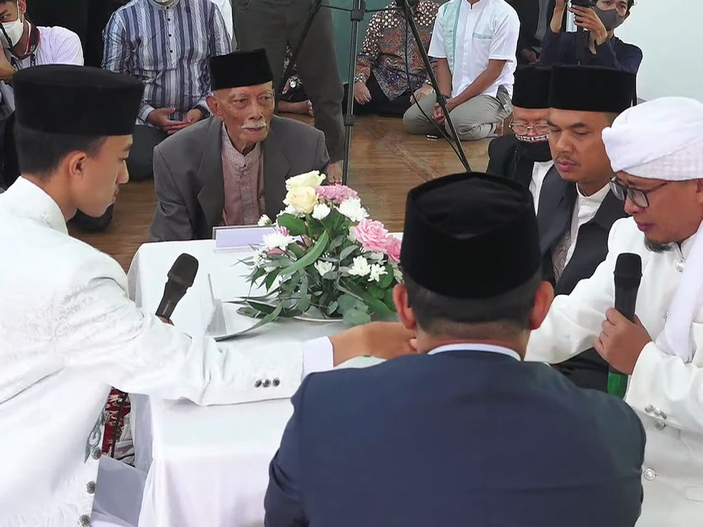 Tak Cuma Tes, Ini yang Dilakukan Aa Gym untuk Calon Menantu Tak Cuma Tes, Ini yang Dilakukan Aa Gym untuk Calon Menantu