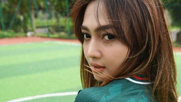 Riesca Rose, Sosok yang Kena Spill Nathalie Holscher