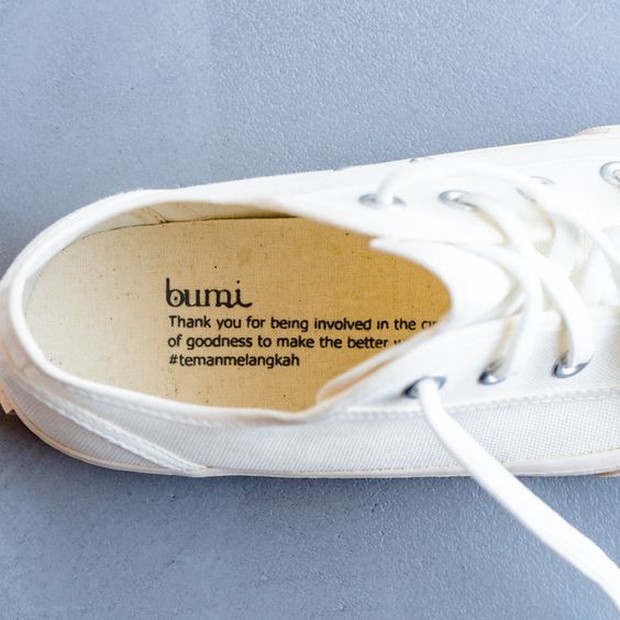 salah saru koleksi pijak bumi di negeri sakura