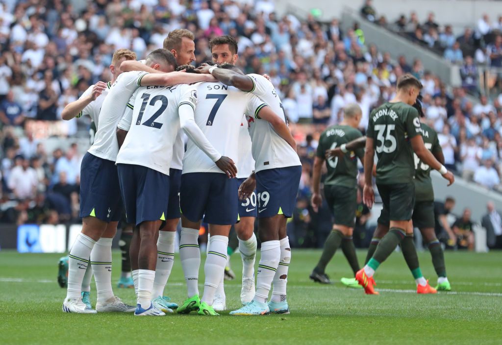 LONDON, ENGLAND - AUGUST 06: of Tottenham Hotspur players celebrate their third goal during the Premier League match between Tottenham Hotspur and Southampton FC at Tottenham Hotspur Stadium on August 6, 2022 in London, United Kingdom. (Photo by Henry Browne/Getty Images)