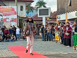 Demam Citayam Fashion Week di Samarinda, Warga Bergaya di Citra Niaga