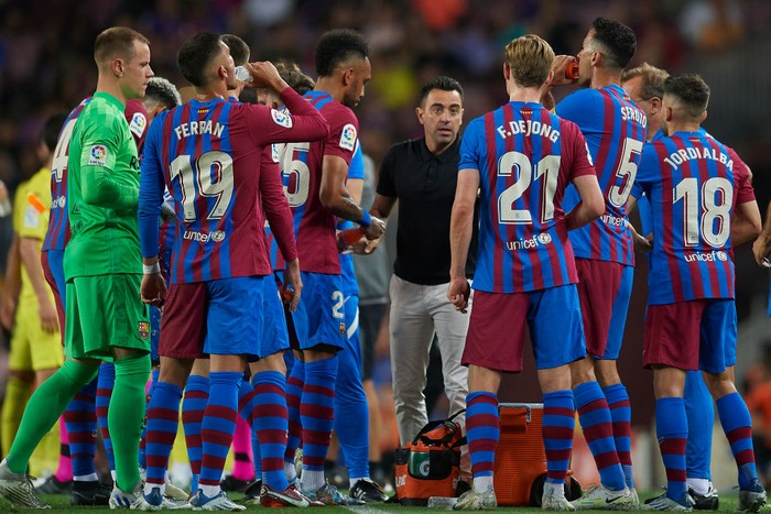 Xavi Hernandez head coach of Barcelona gives instructions his players during cooling break during the LaLiga Santander match between FC Barcelona and Villarreal CF at Camp Nou on May 22, 2022 in Barcelona, Spain. (Photo by Jose Breton/Pics Action/NurPhoto via Getty Images)