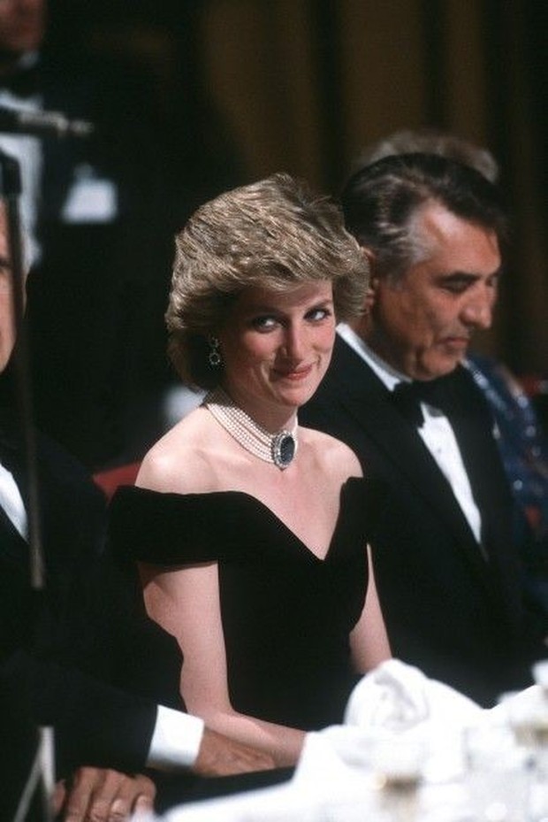 Aksesoris Putri Diana/Foto: Instagram.com/Ladydiana Aksesoris Putri Diana